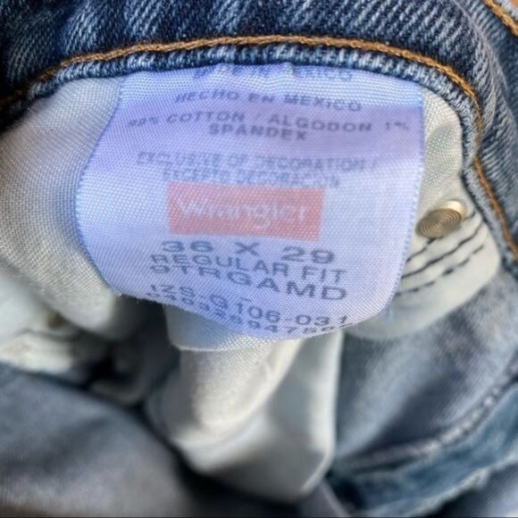 Vintage Wrangler Y2K Regular Fit Lightly Distressed and Faded Loose Fit Jeans - Picture 2 of 12